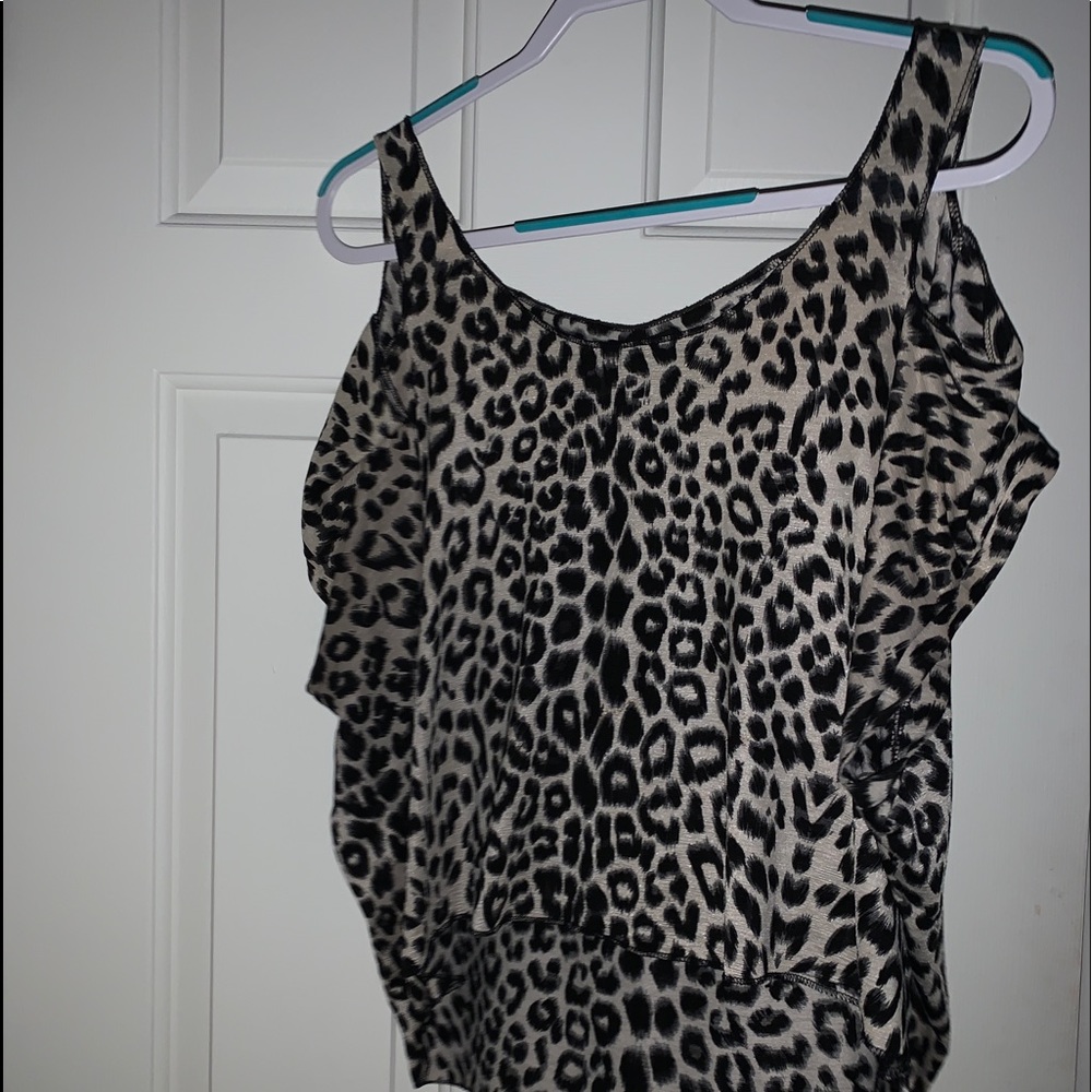 Leopard Print Tunic - Picture 2 of 6